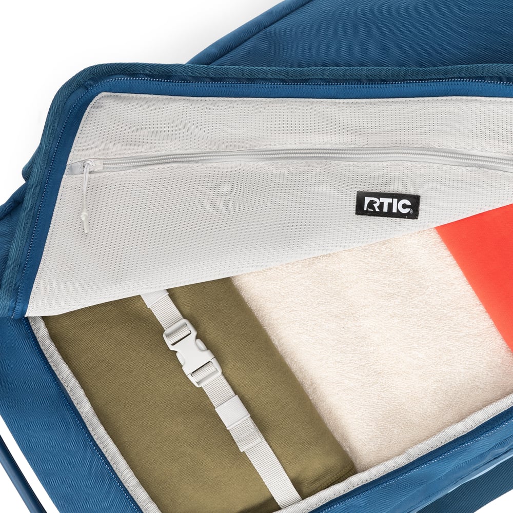 Road Trip Rolling Duffle Bag Navy & Denim - Image 7